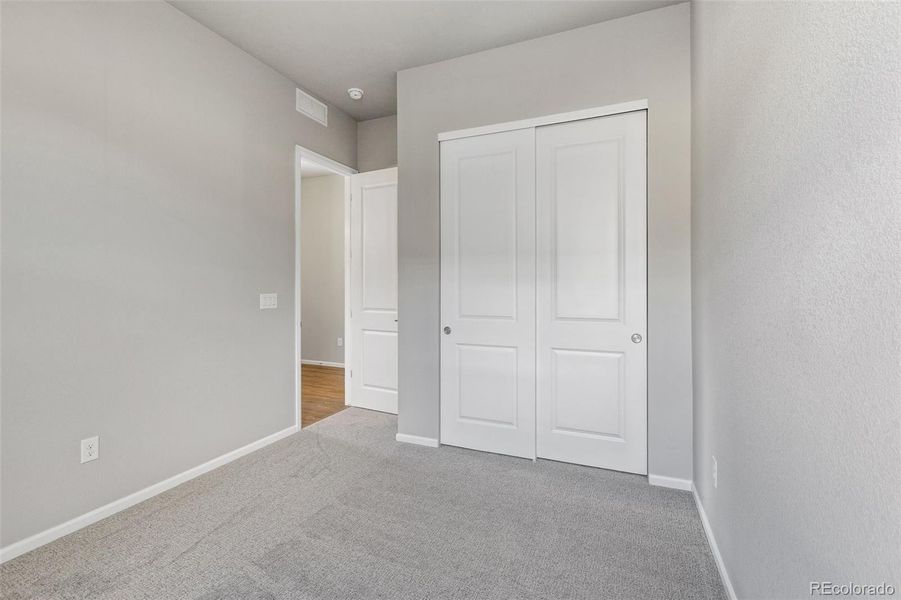 Spacious, unfurnished interior of a new home in , Golden (Image 32).