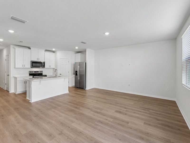Spacious, unfurnished interior of a new home in Cagan Crossings West, Clermont (Image 8). Spacious, unfurnished interior of a new home in Cagan Crossings West, Clermont (Image 8).