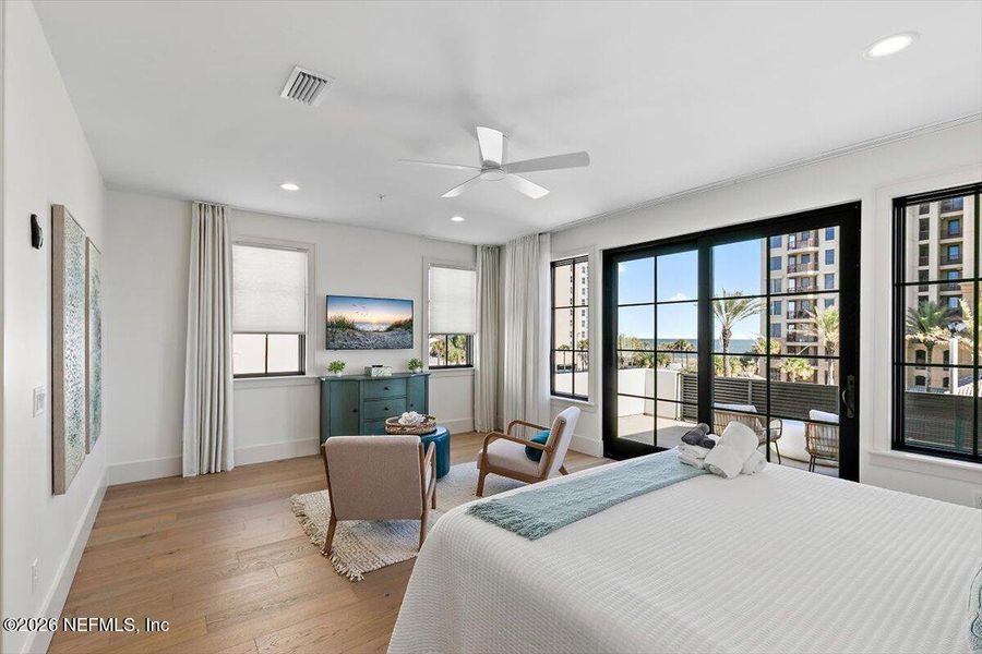 Furnished interior view inside a new home in , Jacksonville Beach (Image 22).