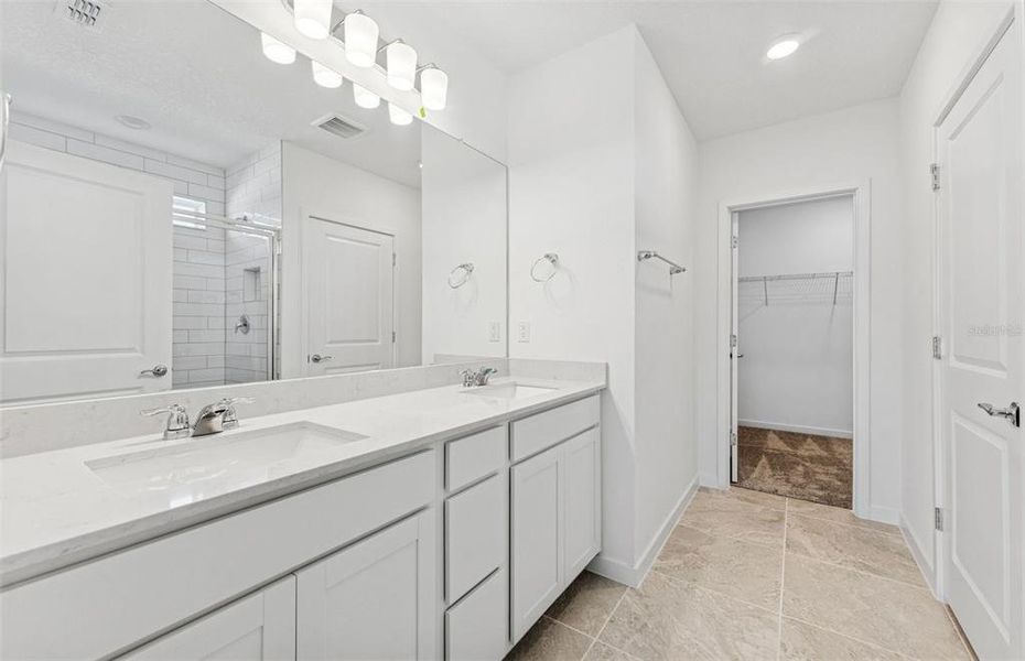 Owner's Bath w/Dual Sinks