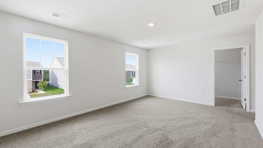 Spacious, unfurnished interior of a new home in Baxter Village, Boiling Springs (Image 33).