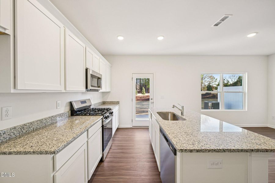 15-web-or-mls-Mirth Ct-S0801-015