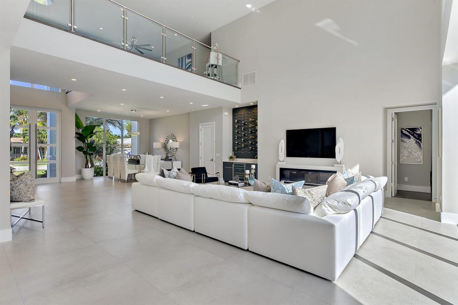 Furnished interior view inside a new home in , Fort Lauderdale (Image 8).