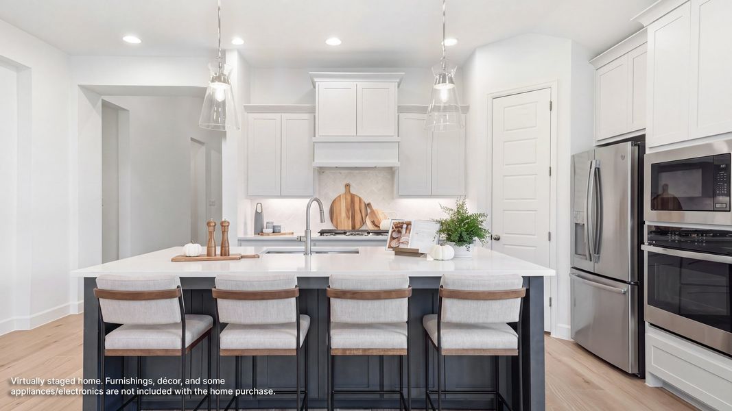 Furnished interior view inside a new home in Myrtle Creek, Waxahachie (Image 5).