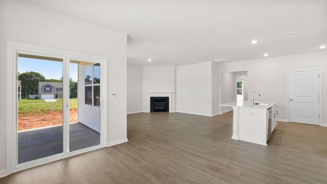 Spacious, unfurnished interior of a new home in Foxbank, Gray Court (Image 26).