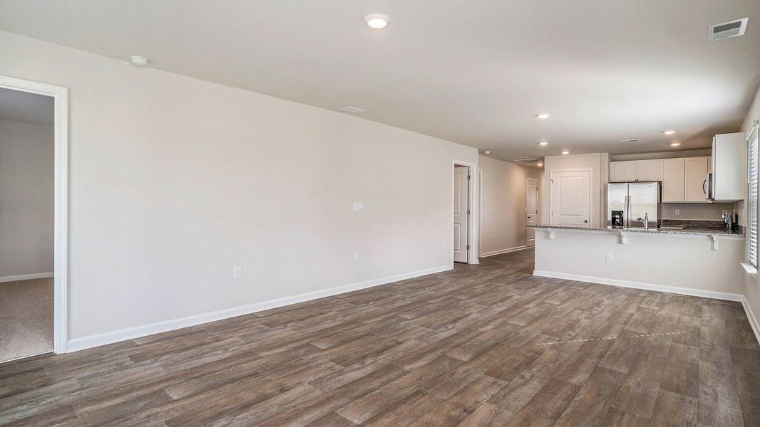 Spacious, unfurnished interior of a new home in Dove Crossing, Conway (Image 13).