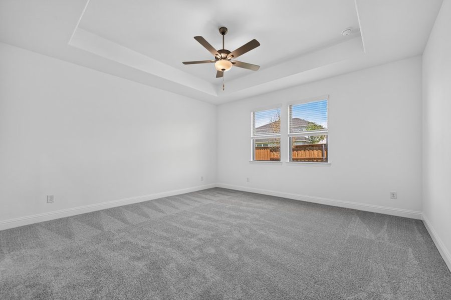 Spacious, unfurnished interior of a new home in Madero 50s, Fort Worth (Image 14). Spacious, unfurnished interior of a new home in Madero 50s, Fort Worth (Image 14).