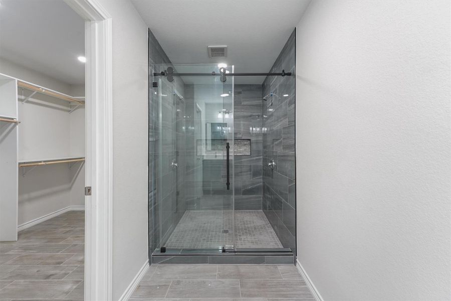 Furnished interior view inside a new home in , Dayton (Image 11).