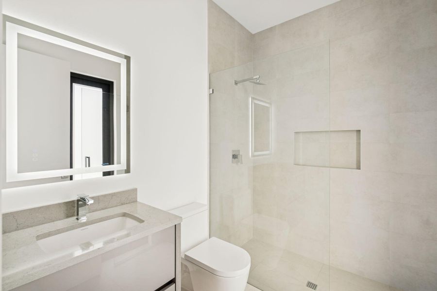 261 NW 8th St Boca Raton FL 37