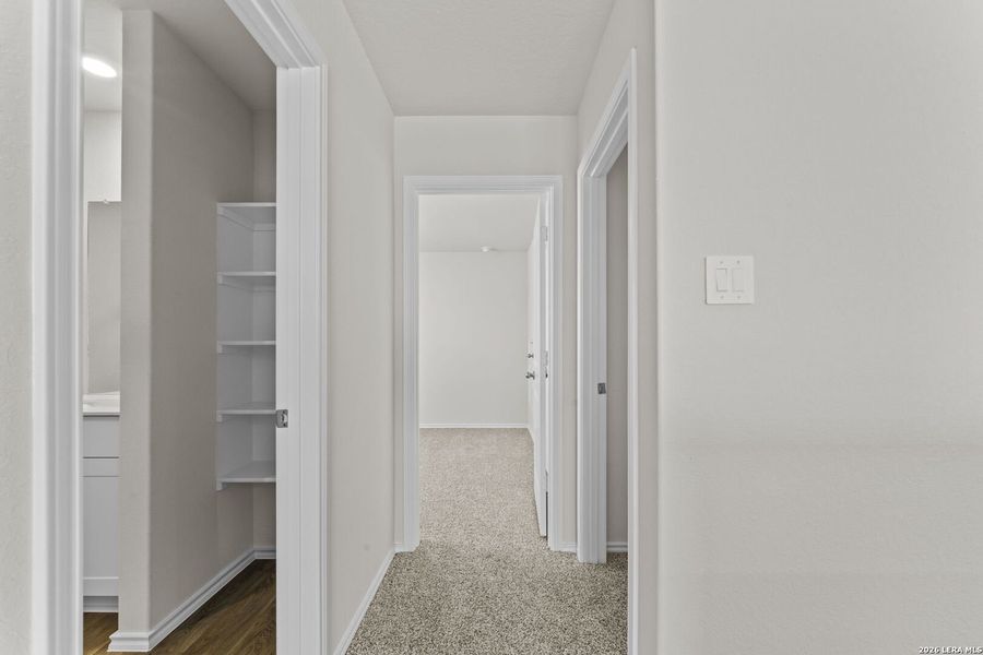 Spacious, unfurnished interior of a new home in Laurel Vistas, San Antonio (Image 28).