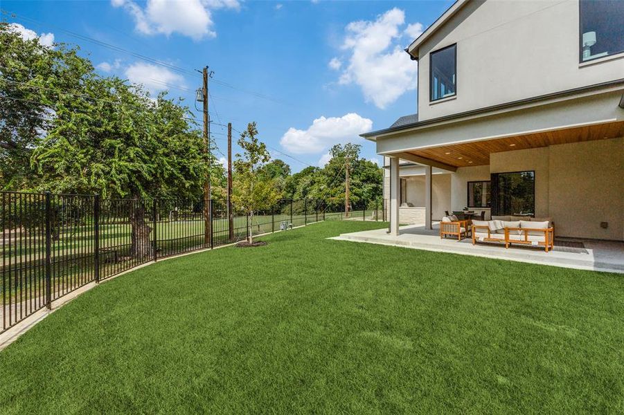 Front exterior of a new home in , Dallas, TX, highlighting curb appeal (Image 24).