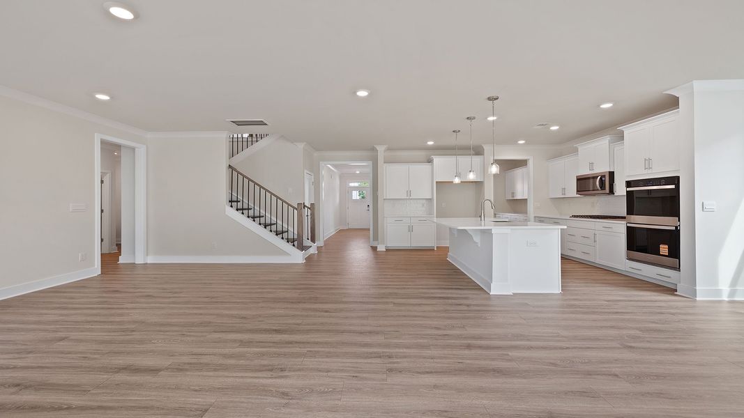 Spacious, unfurnished interior of a new home in Seven Oaks, Greenwood (Image 19).