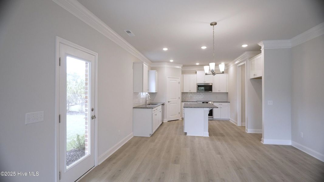 Image 35 of a home in Palmetto Creek.