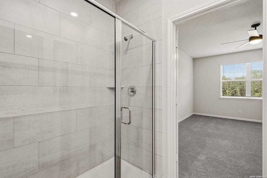 Image 33 of a home in Cinco Lakes.