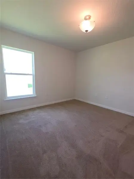 Spacious, unfurnished interior of a new home in , Citrus Springs (Image 18).