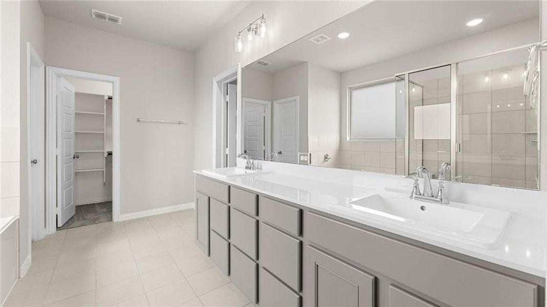 Furnished interior view inside a new home in The Oaks, Red Oak (Image 11).