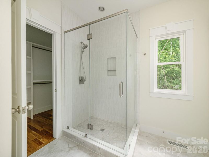 Spacious, unfurnished interior of a new home in , Hendersonville (Image 25). Spacious, unfurnished interior of a new home in , Hendersonville (Image 25).