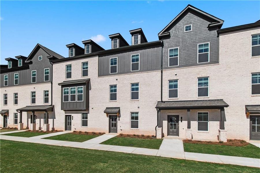 Front exterior of a new home in Daybreak, Newnan, GA, highlighting curb appeal (Image 27).