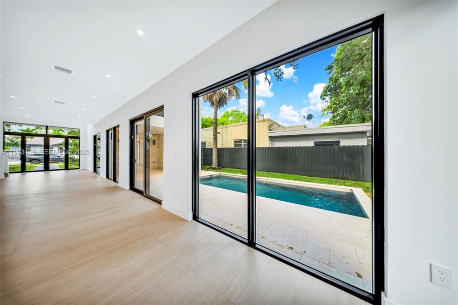 Spacious, unfurnished interior of a new home in , Miami (Image 32).