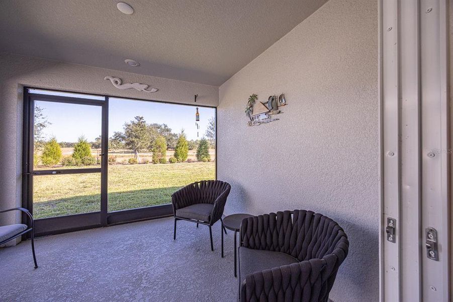 Exterior details and patio area of a home in , Parrish (Image 3).