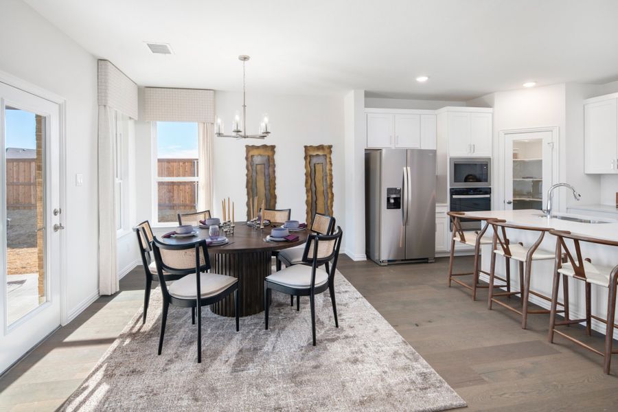Representative furnished interior of a home built from the Salado by UnionMain Homes in Legacy Hills, Celina (Image 17).
