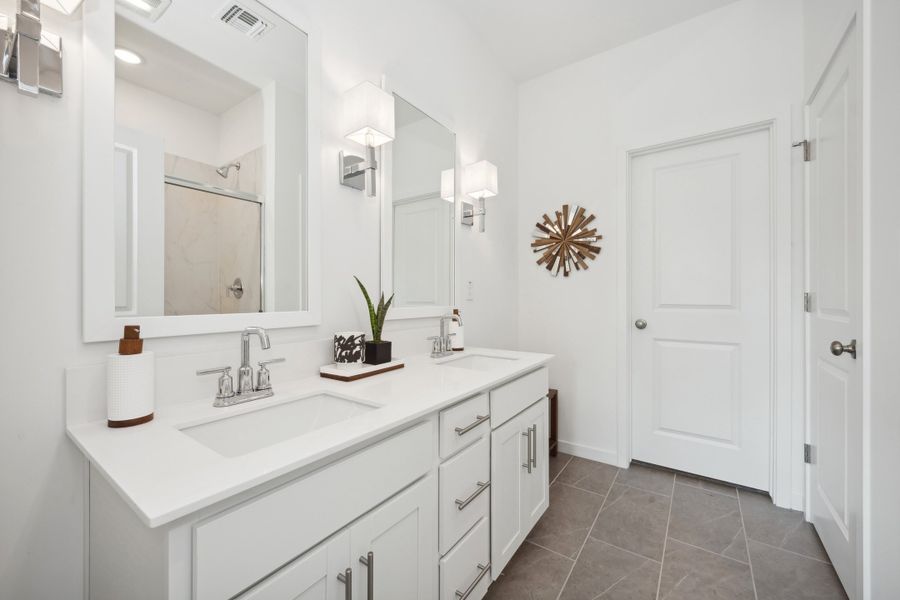 Primary bath with chrome fixtures