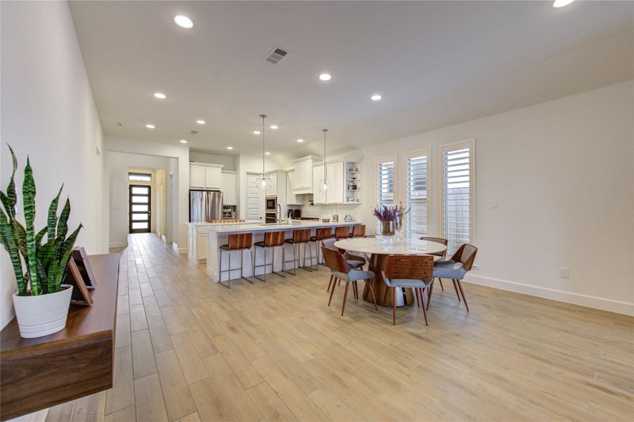 Furnished interior view inside a new home in Cross Creek West, Fulshear (Image 46).