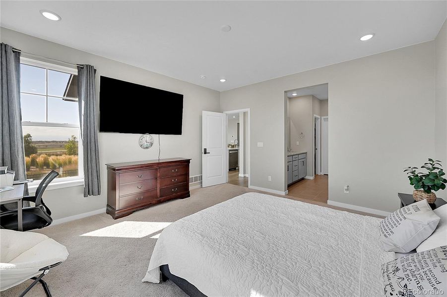 Furnished interior view inside a new home in , Aurora (Image 16).