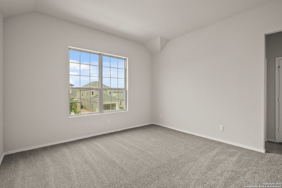 Spacious, unfurnished interior of a new home in Somerset Trails, San Antonio (Image 10). Spacious, unfurnished interior of a new home in Somerset Trails, San Antonio (Image 10).