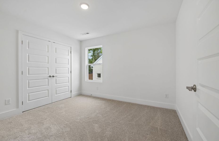 Spacious, unfurnished interior of a new home in Devonshire, Mount Juliet (Image 48).
