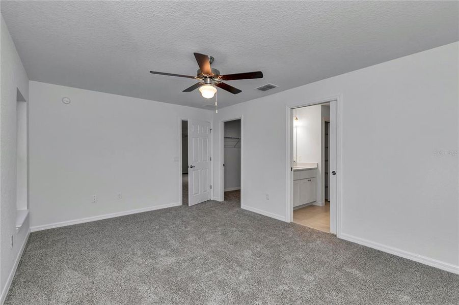 Spacious, unfurnished interior of a new home in , Ocala (Image 26).