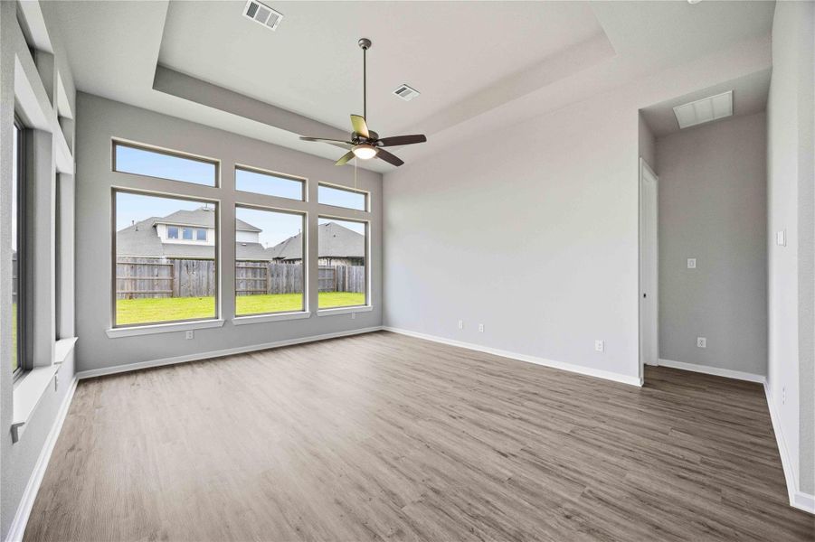 Spacious, unfurnished interior of a new home in Lago Mar  50'  &  55', Texas City (Image 22).