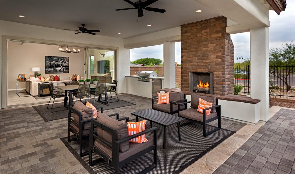 Amazing outdoor covered patio