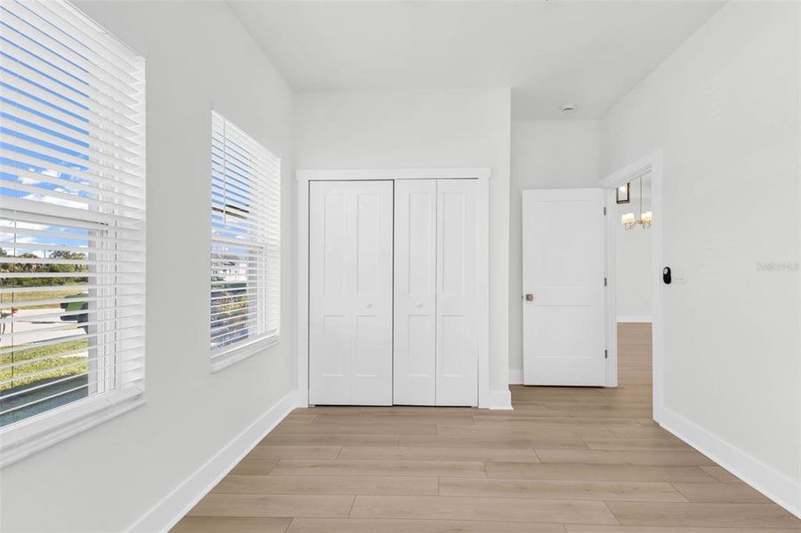 Spacious, unfurnished interior of a new home in , Placida (Image 45).