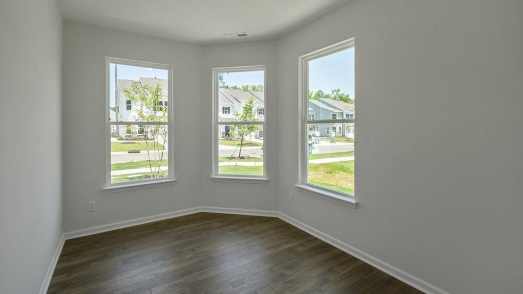 Spacious, unfurnished interior of a new home in Copper Run South, Durham (Image 11).