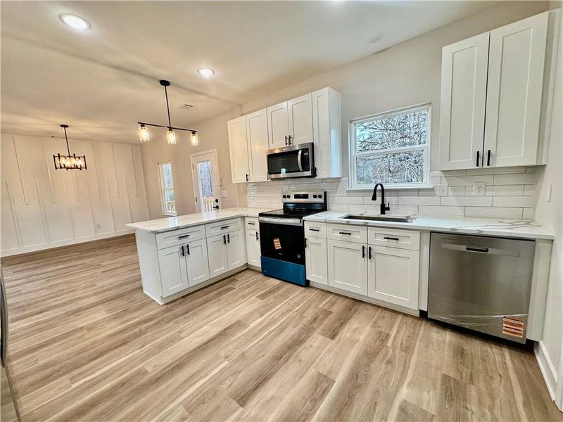 Furnished interior view inside a new home in , Gainesville (Image 4).