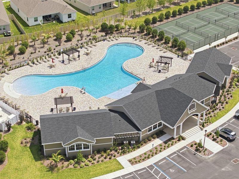 Community amenities in Waterford, Brooksville (Image 50).