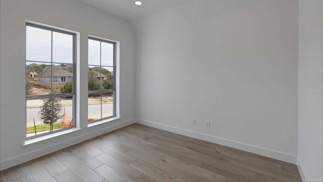 Spacious, unfurnished interior of a new home in The Ranches at Creekside, Boerne (Image 25).