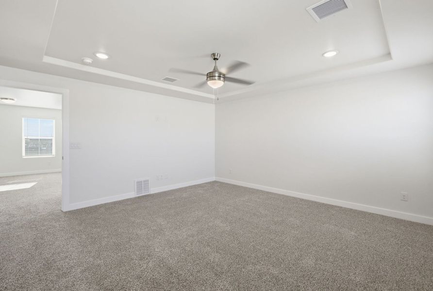 Representative unfurnished interior of a home built from the Timberon I by Hakes Brothers in Emerald Estates, El Paso (Image 24).