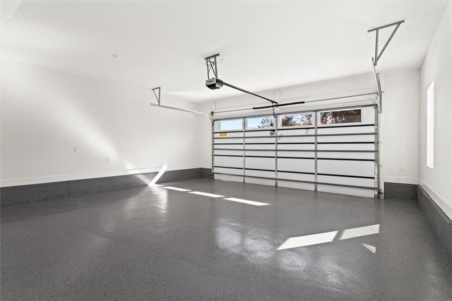 Spacious, unfurnished interior of a new home in , Gainesville (Image 46).