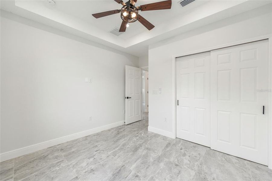 Spacious, unfurnished interior of a new home in , Summerfield (Image 26).