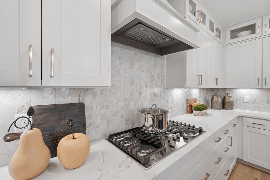 Representative interior finishes for a home built from the Cypress Cove by Tri Pointe Homes in Altis At Serenity, Fuquay Varina (Image 20).