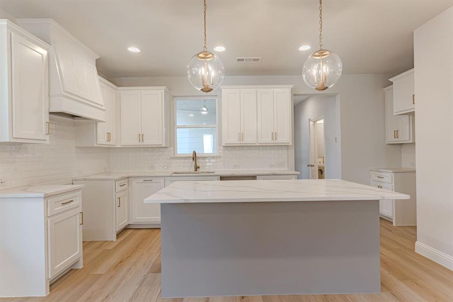Furnished interior view inside a new home in , Fort Worth (Image 7).