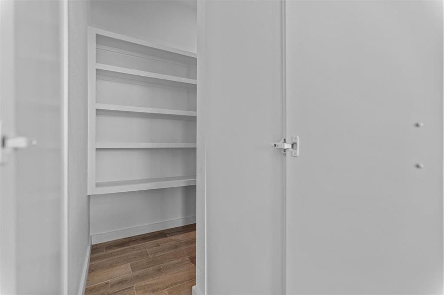 Spacious, unfurnished interior of a new home in , Lindale (Image 31).