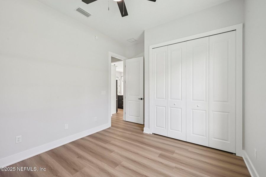 Spacious, unfurnished interior of a new home in , Palatka (Image 15).