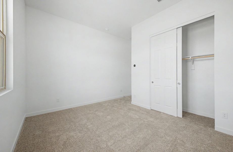 Spacious, unfurnished interior of a new home in Landmarke, San Tan Valley (Image 16). Spacious, unfurnished interior of a new home in Landmarke, San Tan Valley (Image 16).