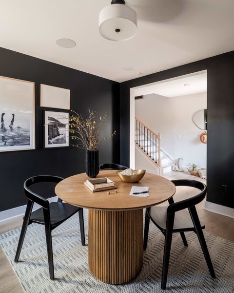 Representative furnished interior of a home built from the Wright by Tri Pointe Homes in Context at Oakhurst, Charlotte (Image 16).