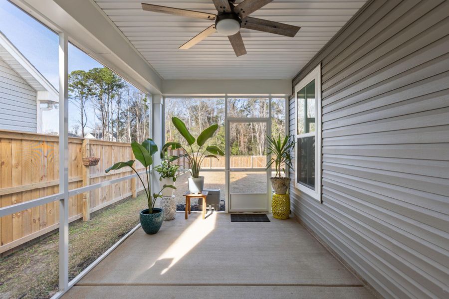 Exterior details and patio area of a home in Windsor Crossing, North Charleston (Image 4).