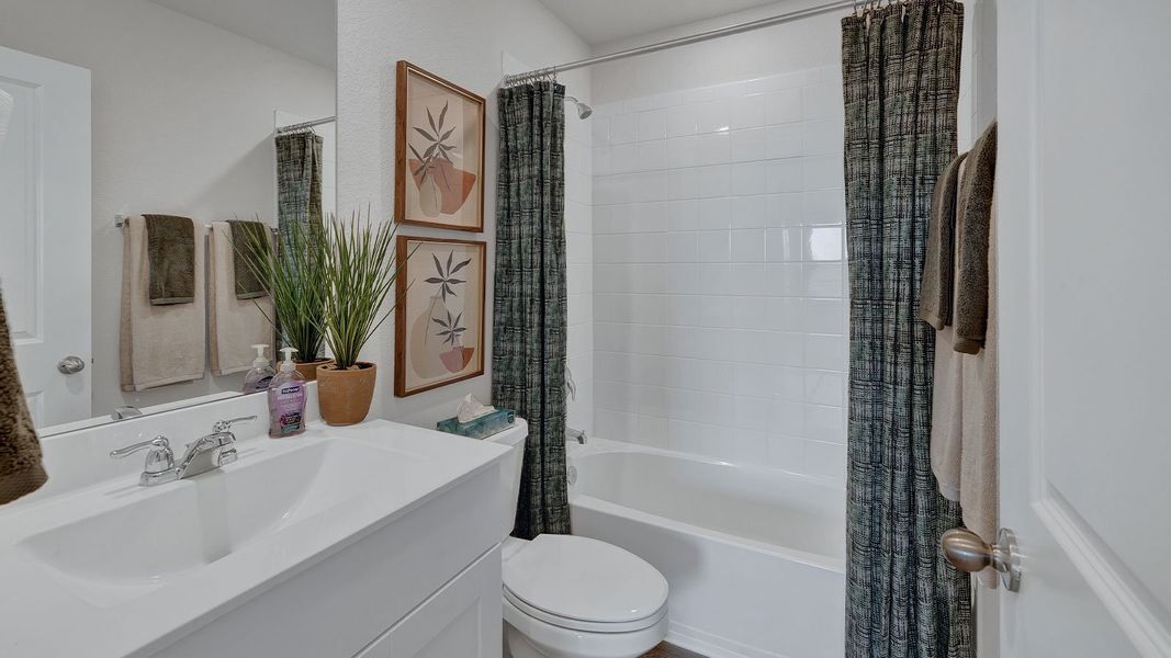 Representative furnished interior of a home built from the The Emma by D.R. Horton in Arroyo Ranch, Seguin (Image 12).