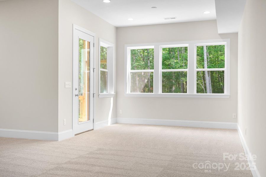 Spacious, unfurnished interior of a new home in Harbor Watch, Statesville (Image 27).